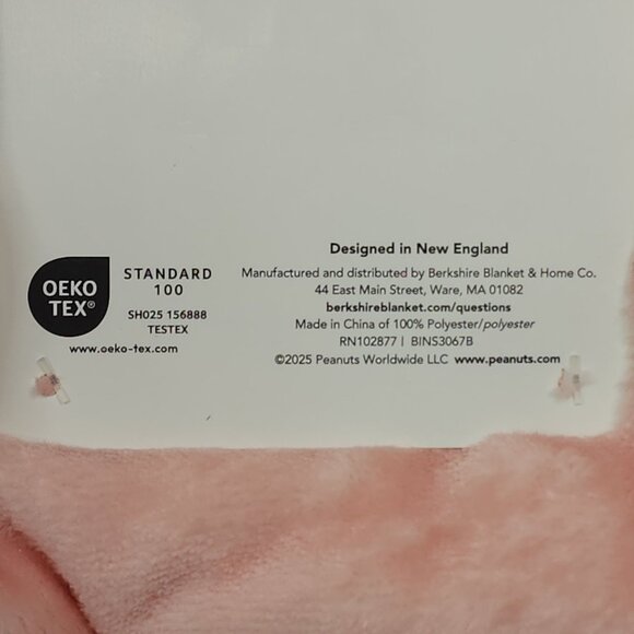 Peanuts Snoopy Extra Long Pet Throw Blanket By Berkshire 60"X70" Merry & Bright - Picture 7 of 10